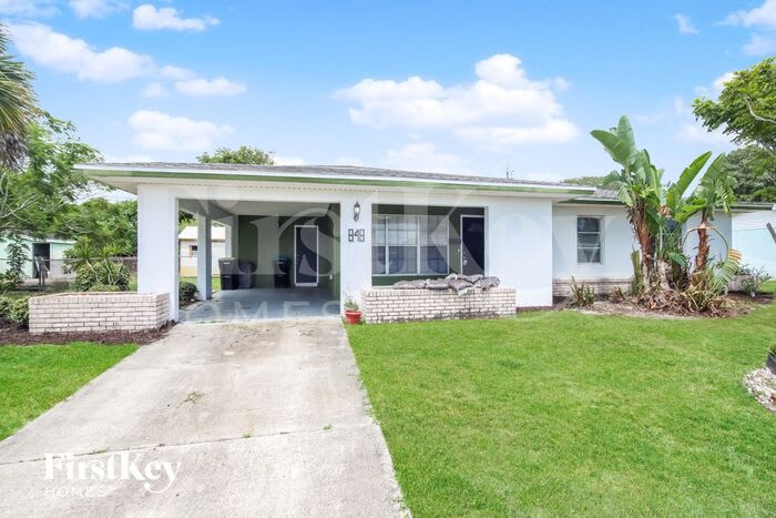 848 Damask Street Northeast