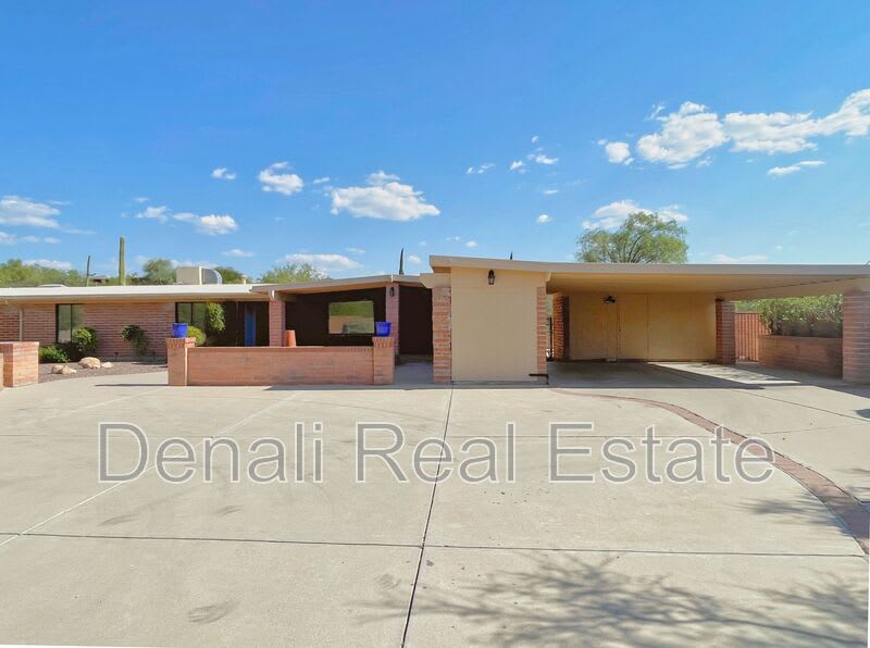 1550 E Chula Vista Road