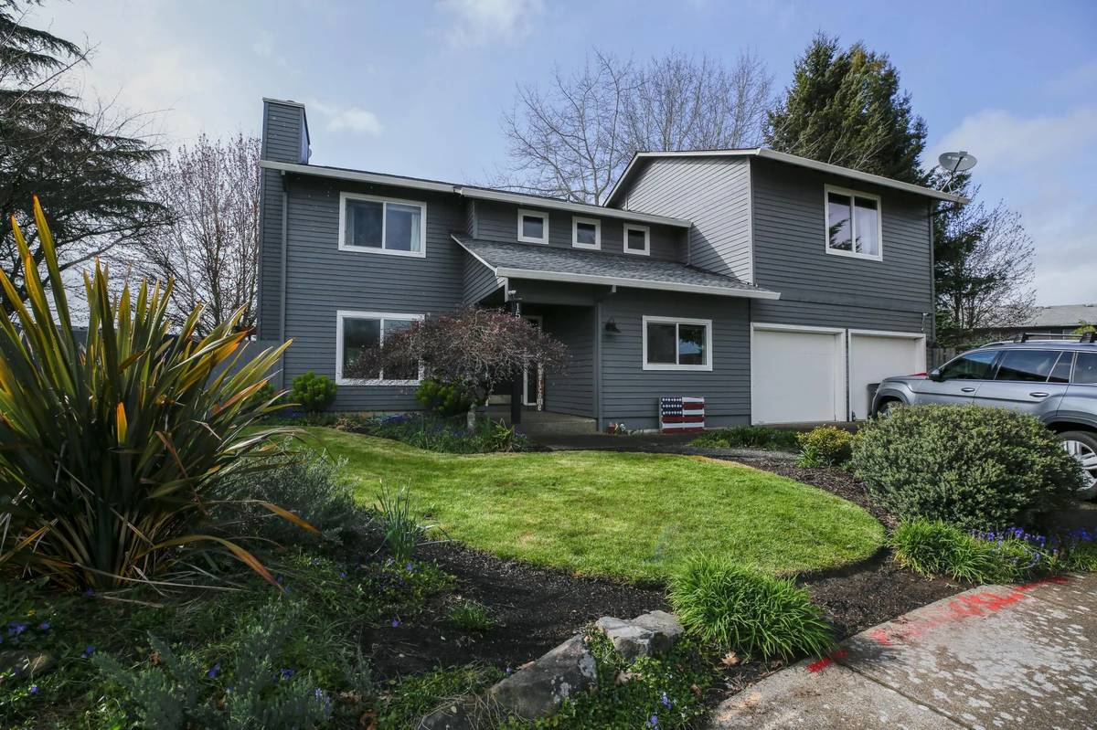 1555 Southwest Gilson Court