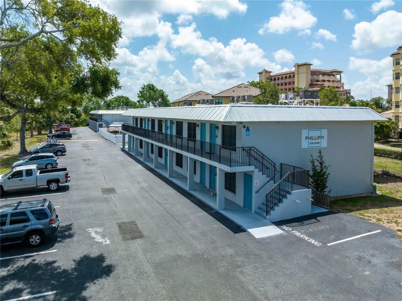 1872 PHILLIPPI SHORES DRIVE