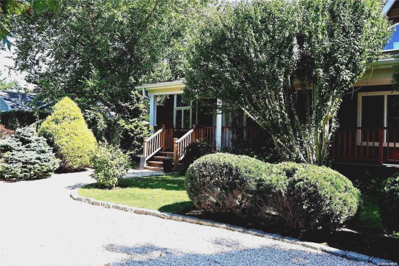 6 Nidzyn Avenue