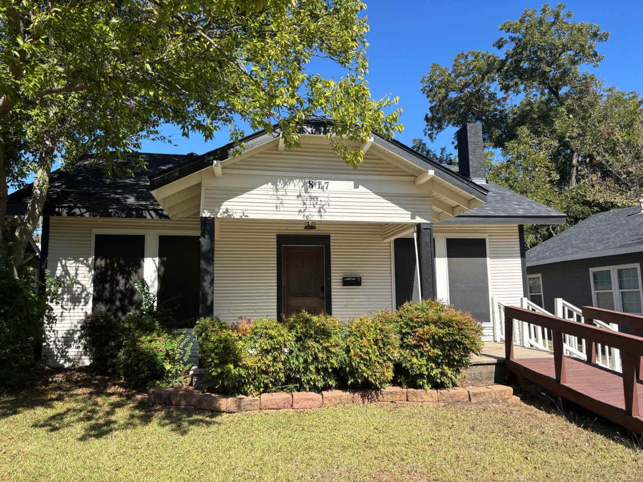 Cute 3/2 in Quiet Sherman Neighborhood