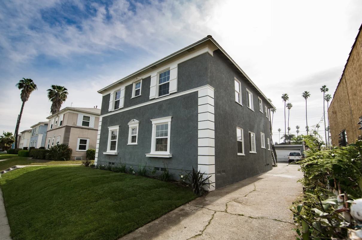 Completely Remodeled 2 Bed 1 Bath in the heart of Mid-City!