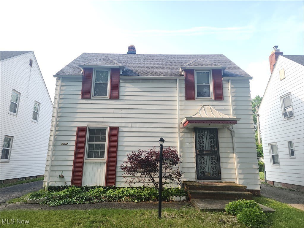 17204 Walden Avenue