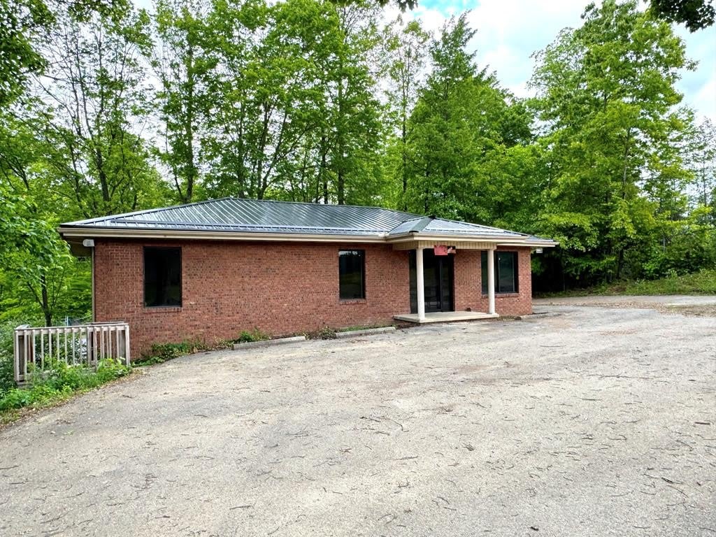 98 lamplighter rd