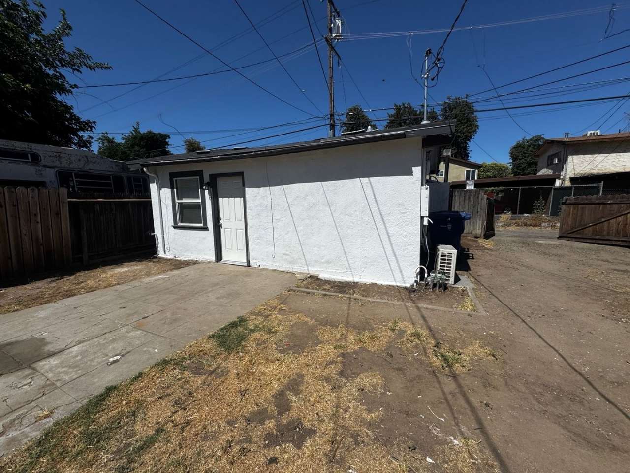 365 1/2 N. Echo Ave.