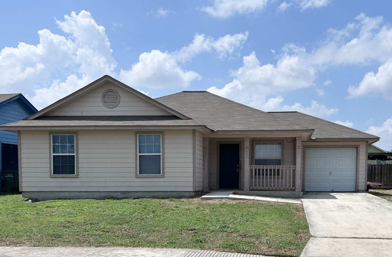 Charming 3 bedroom, 2 bath Home - Jefferson Heights!