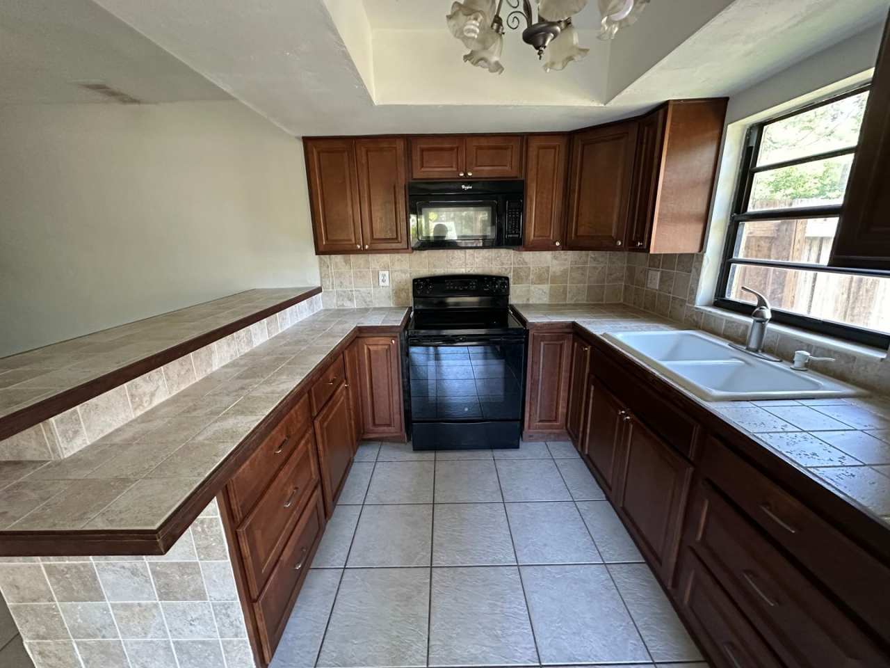 93 Springwood Square