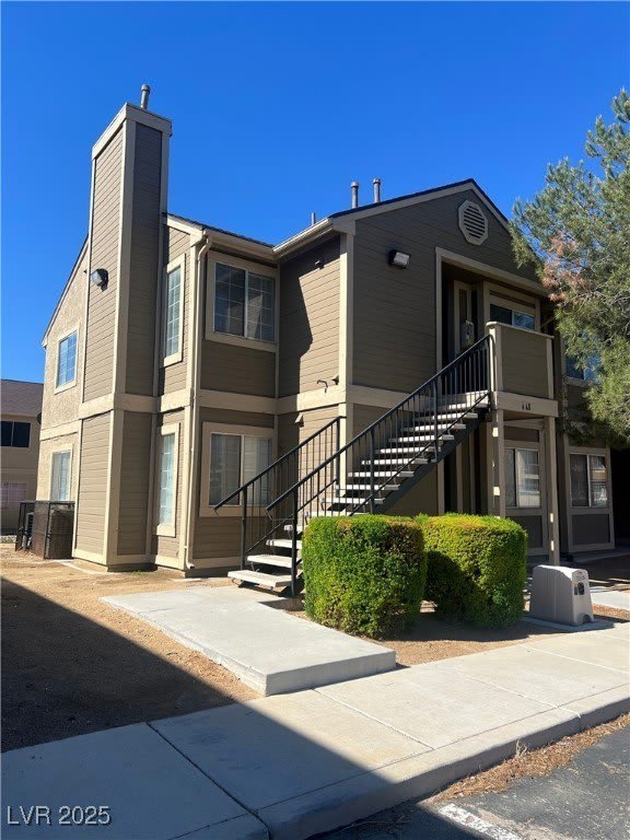 4611 KRISSYLOUISE Way