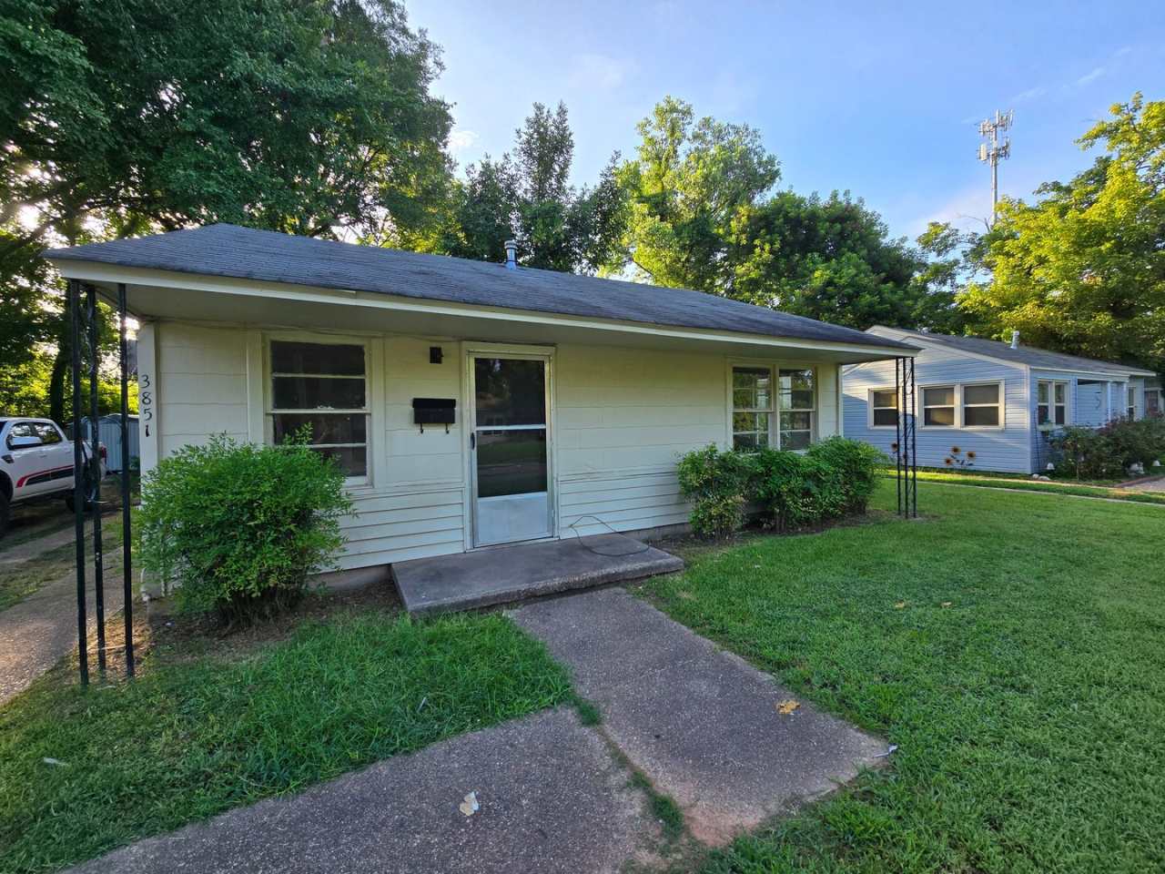 2 bedroom 1 bathroom