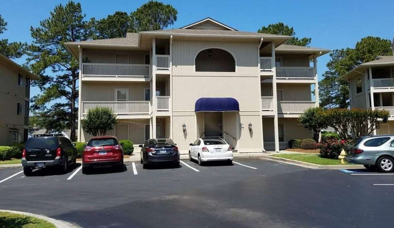 Unfurnished, 2 Bedroom, 2 Bath, 3rd Floor, Corner Unit at Cypress Bay! Available December 2025!