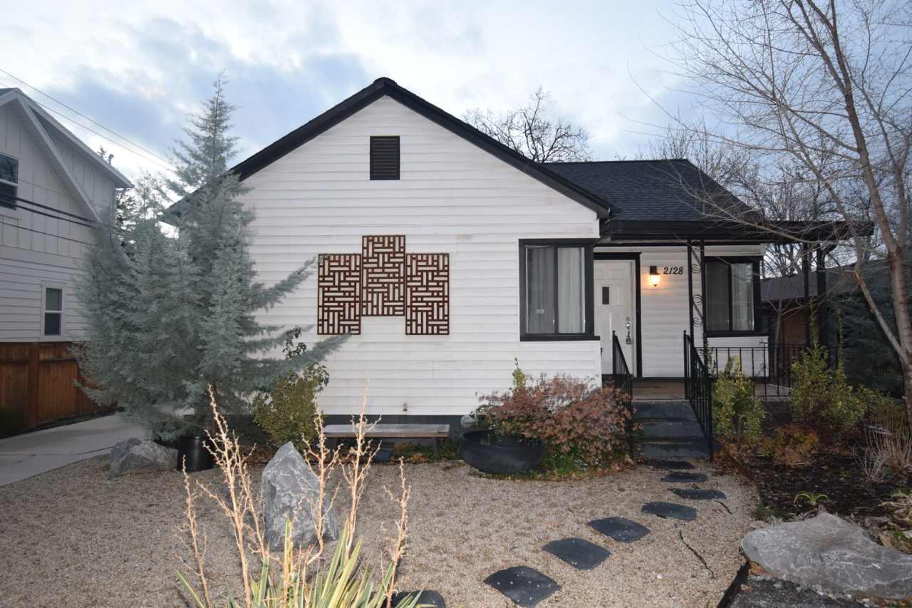 Bright  Updated 3 Bed Near Sugarhouse!!