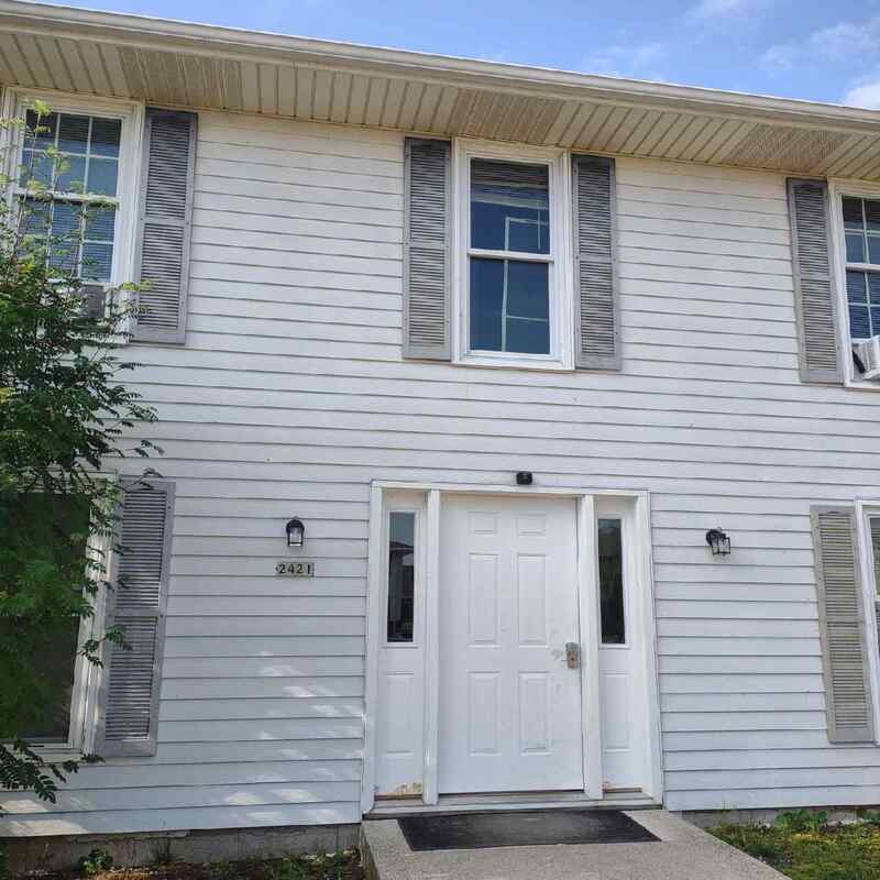 2421 Camelot Boulevard - B