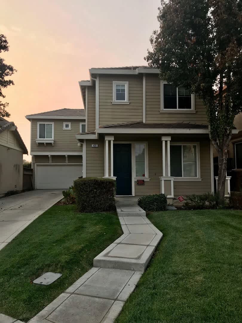 Ideal Garin Ranch rental opportunity! Short walk to schools, shopping and restaurants downtown!