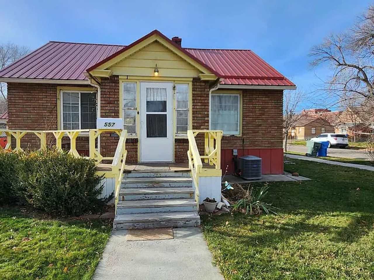 Quaint, single family home close to ISU