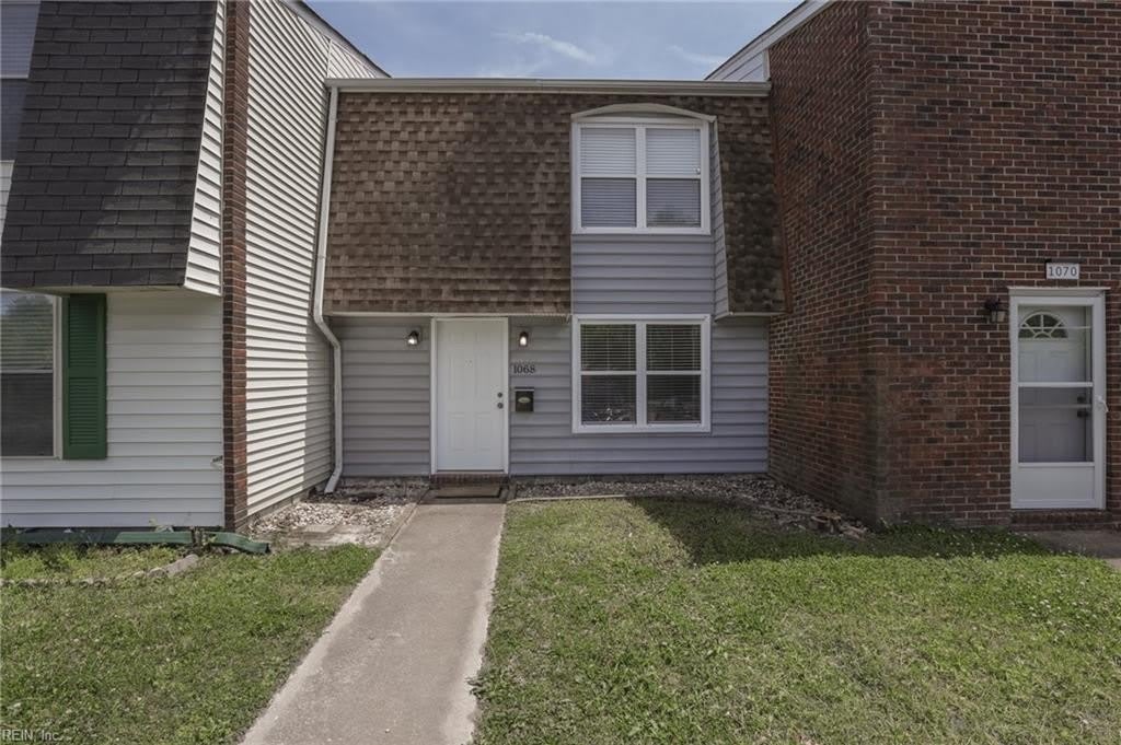 1068 Level Green Boulevard