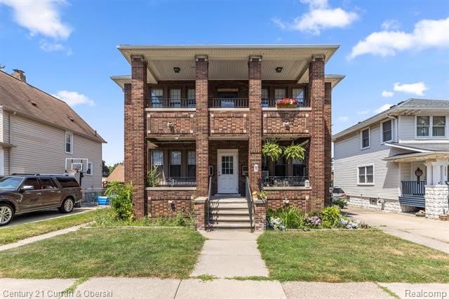 2434 4th Street