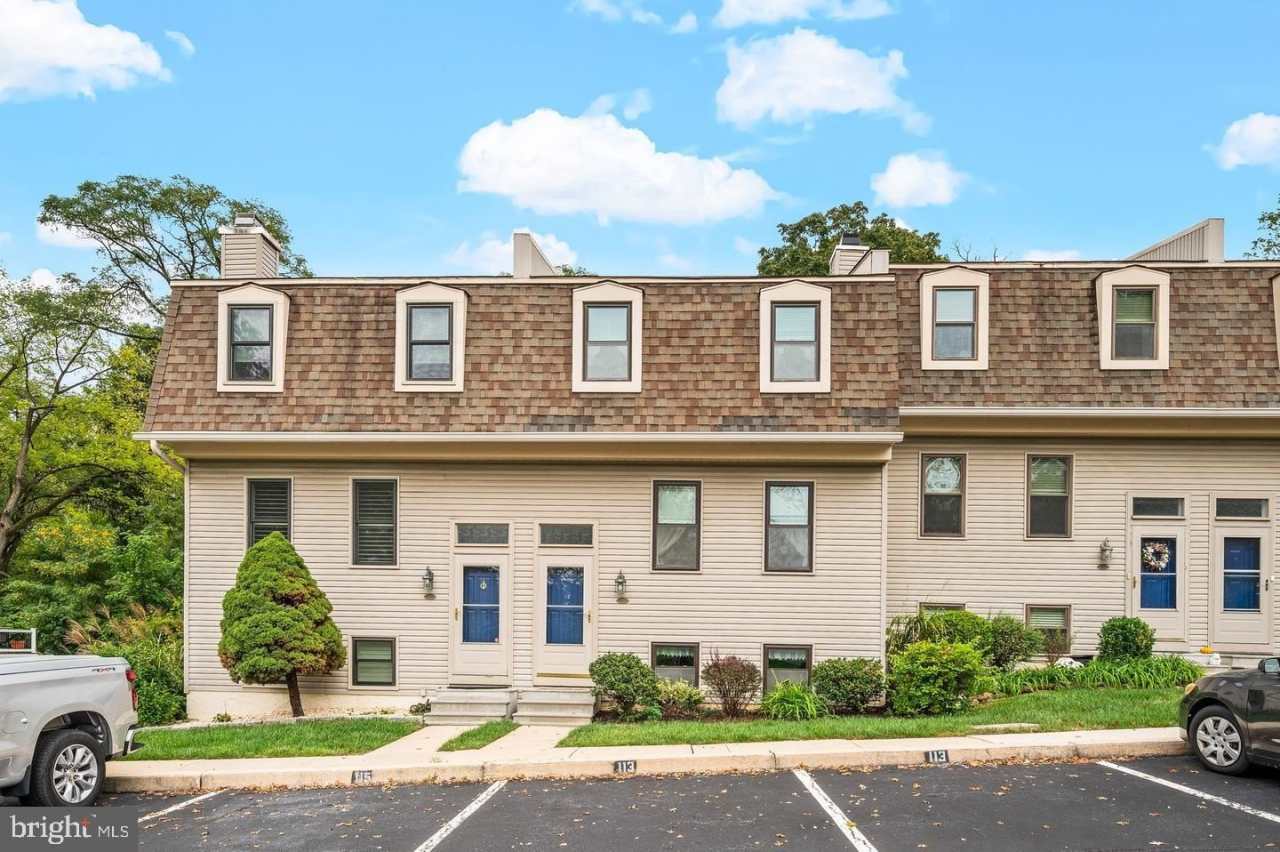 113 SPRING Lane unit: 7