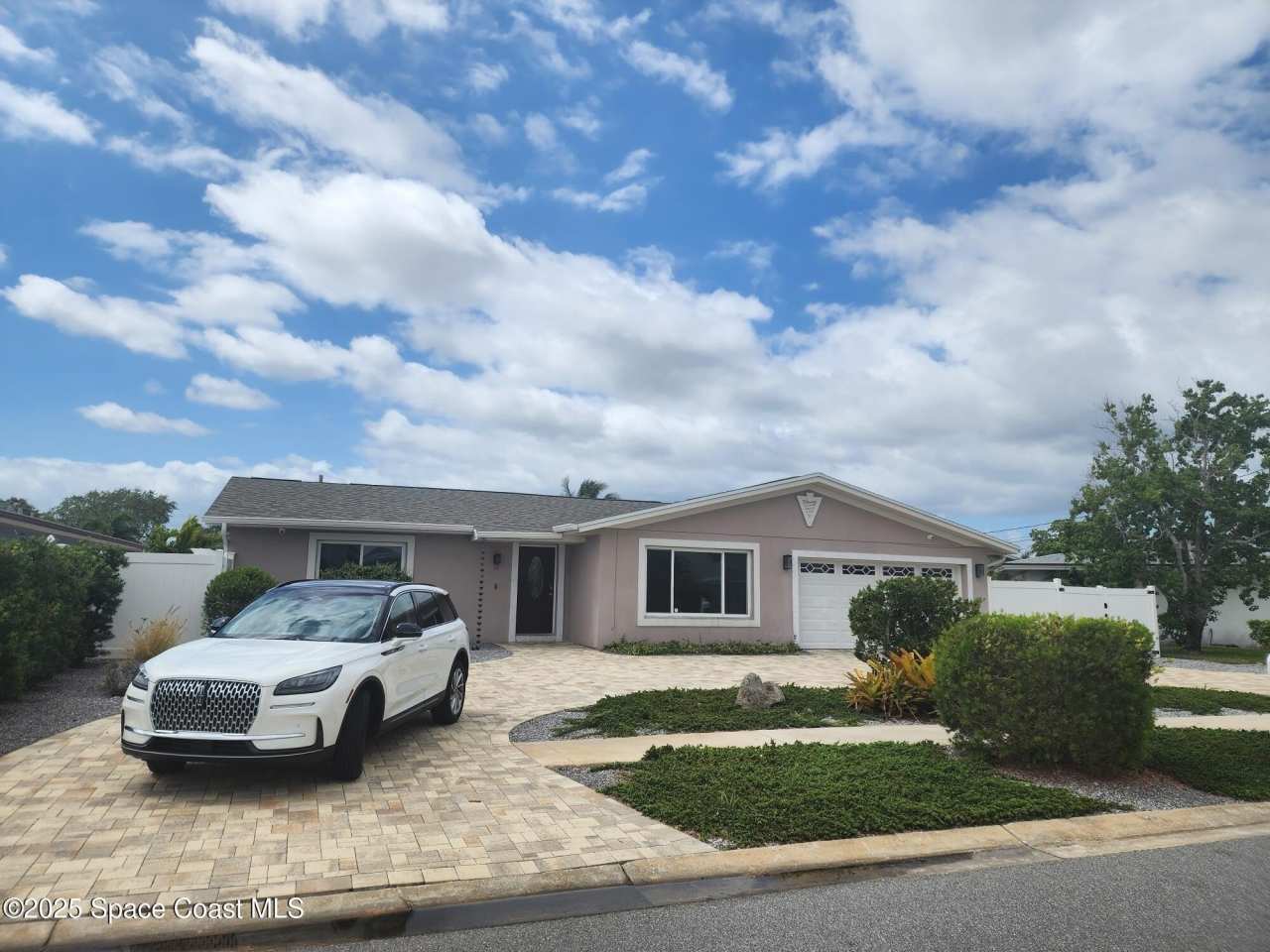 1665 S Shelter Trail