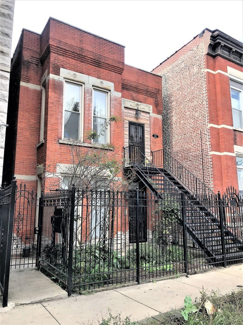 1012 S Oakley Boulevard