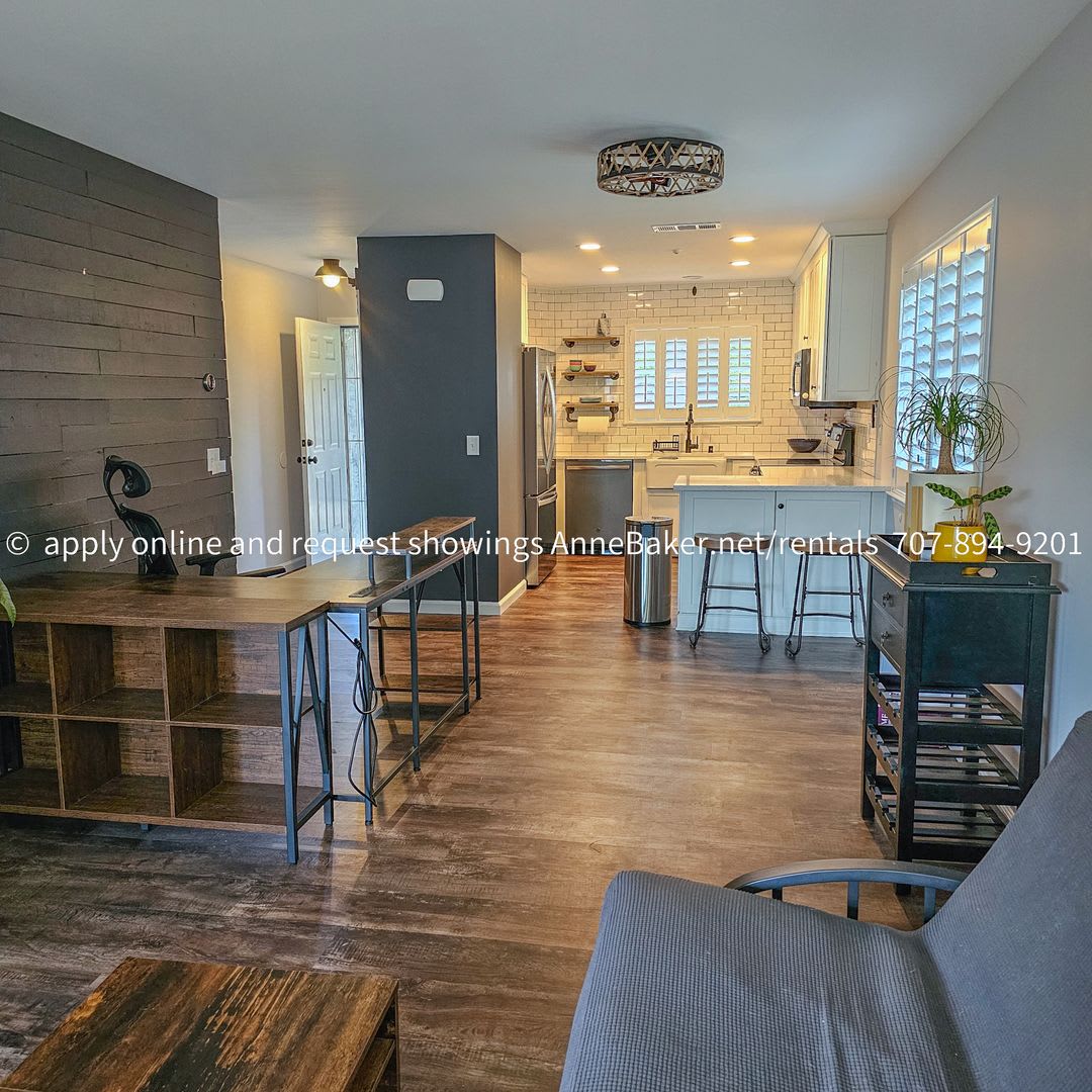 Exquisitely Updated Condo - Must See