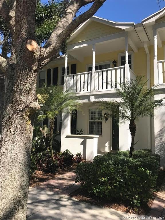 2977 E Community Drive