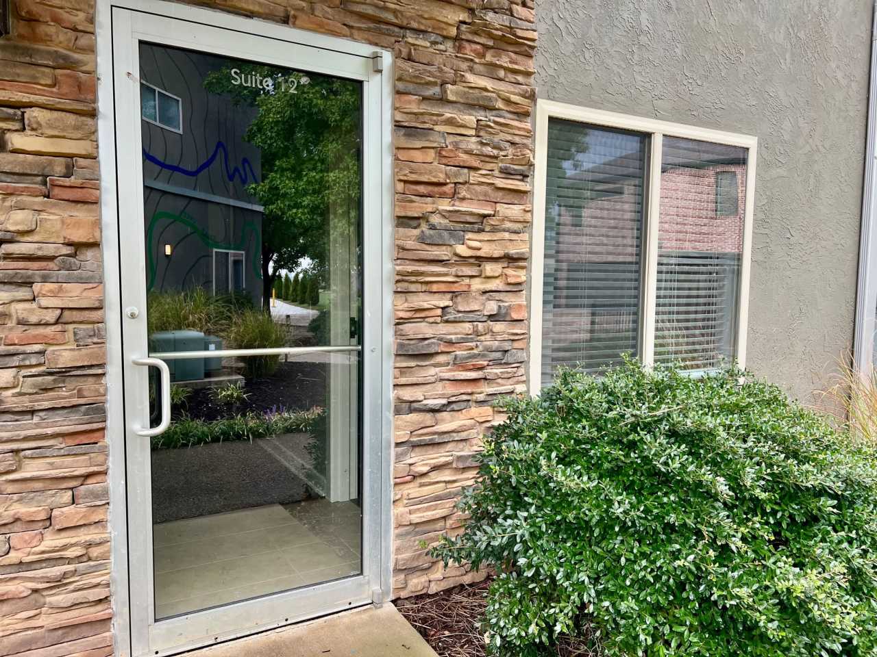 302 Southwest 6th Street - 12