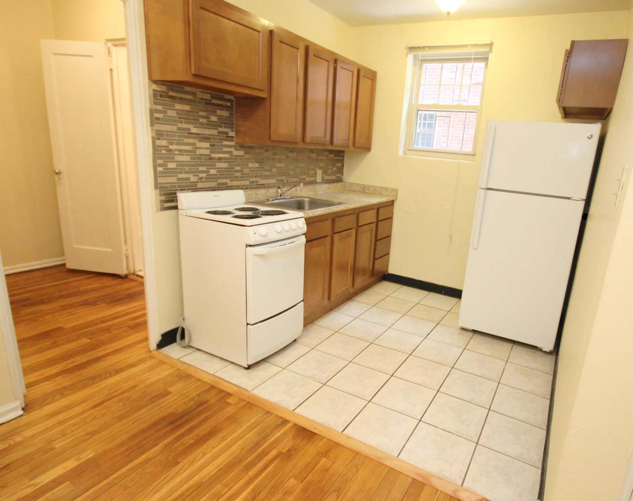 137 NORTH CRAIG STREETAPT 2