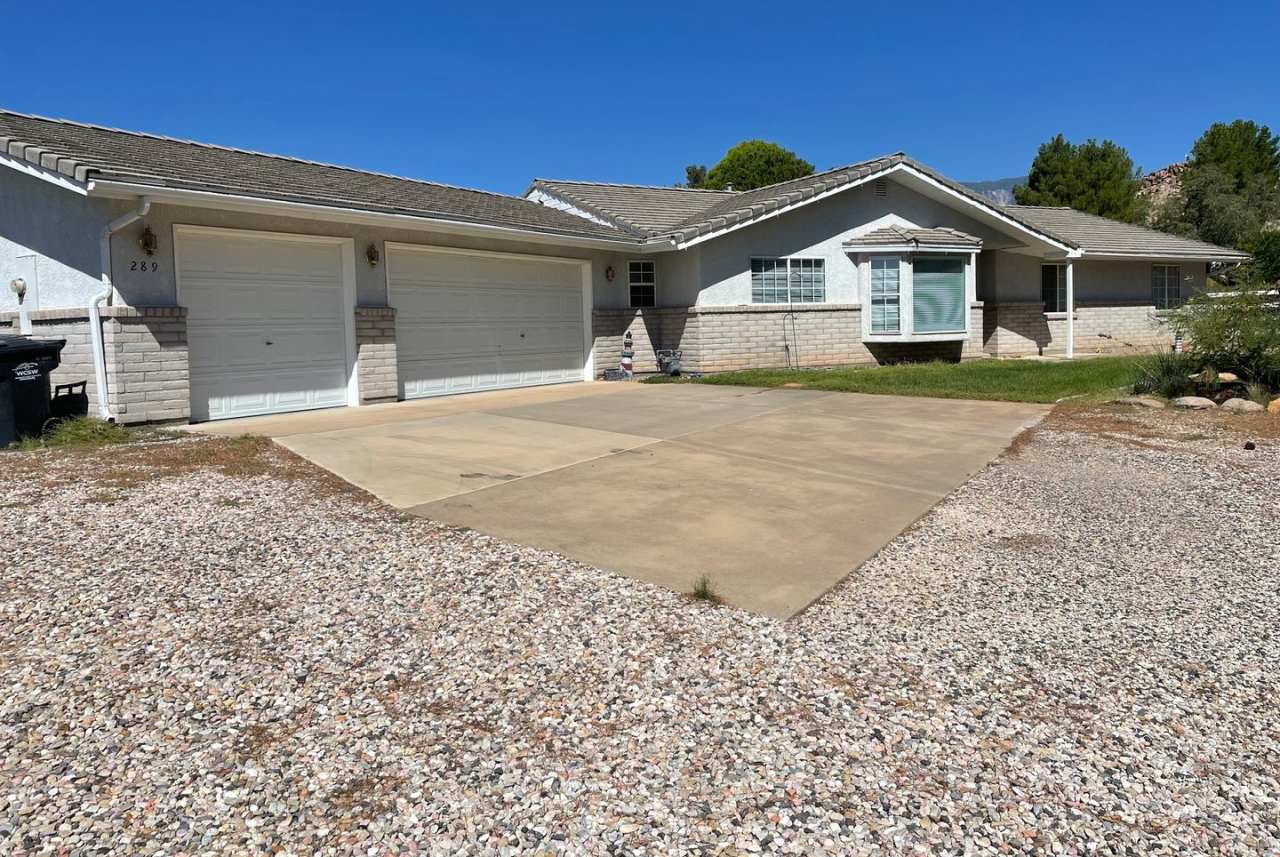 LEEDS BEAUTY - PET FRIENDLY!!! 6 Month Lease!!