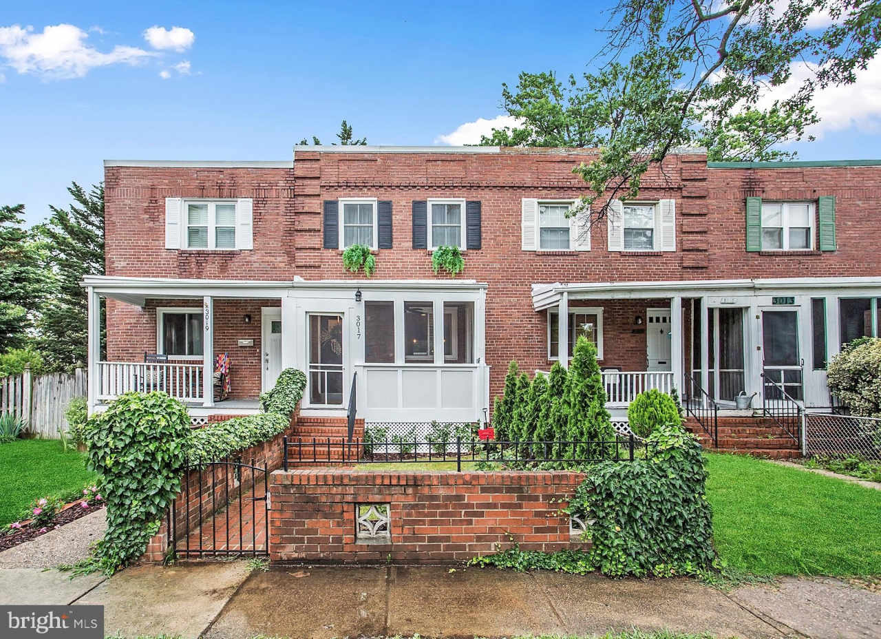3017 FULTON STREET