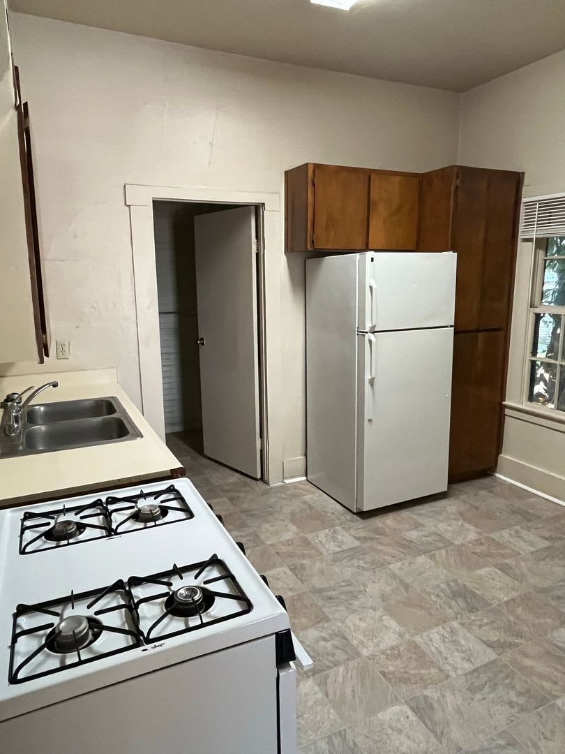 Reserve Now for Fall 2025 / 20 Cherry St.