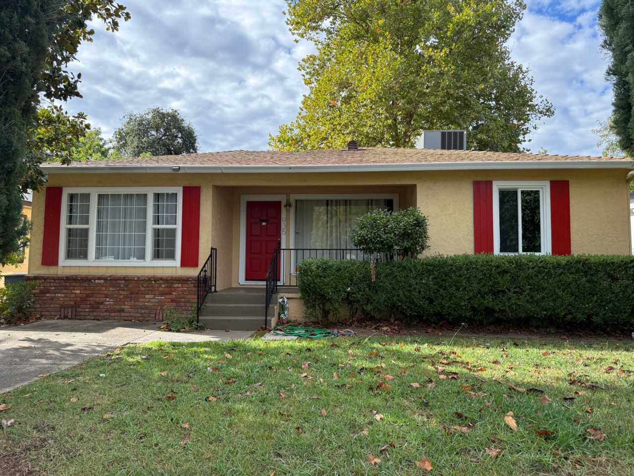 3-bedroom, 2-bathroom home located in the desirable Garden Tract Subdivision