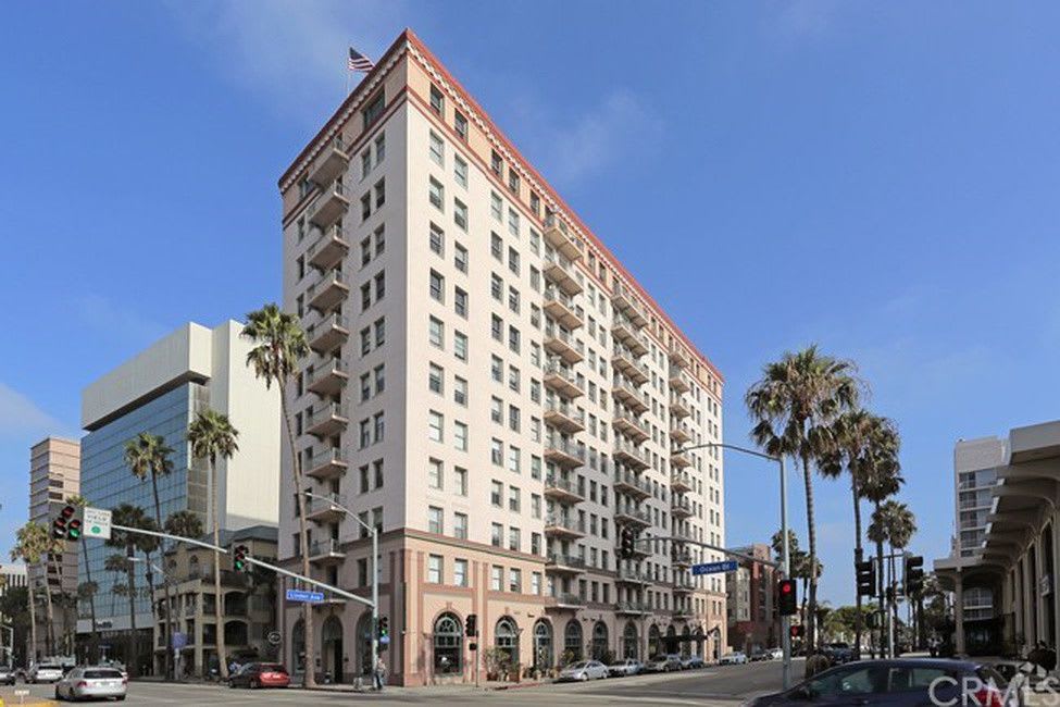 Spacious Studio at the Cooper Arms in the East Village District