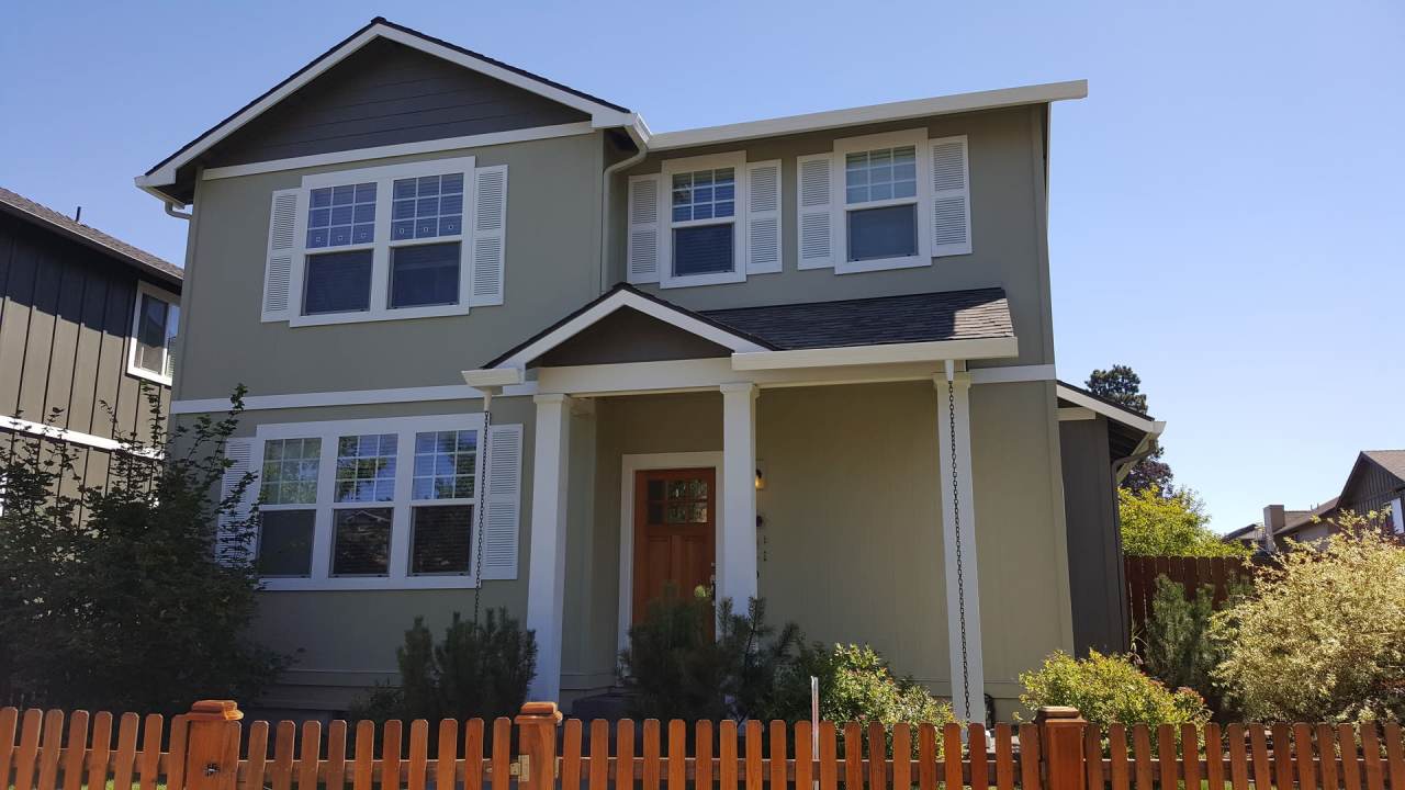 Beautiful Home with Bonus Room in SE Bend! 61738 Darla Pl.