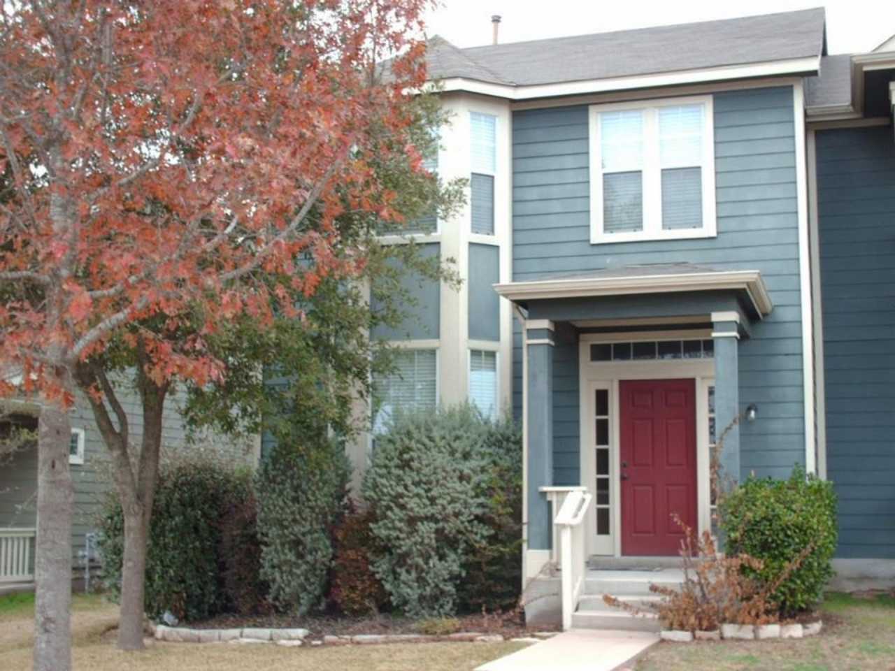 3 bedroom townhome - Don't miss out!