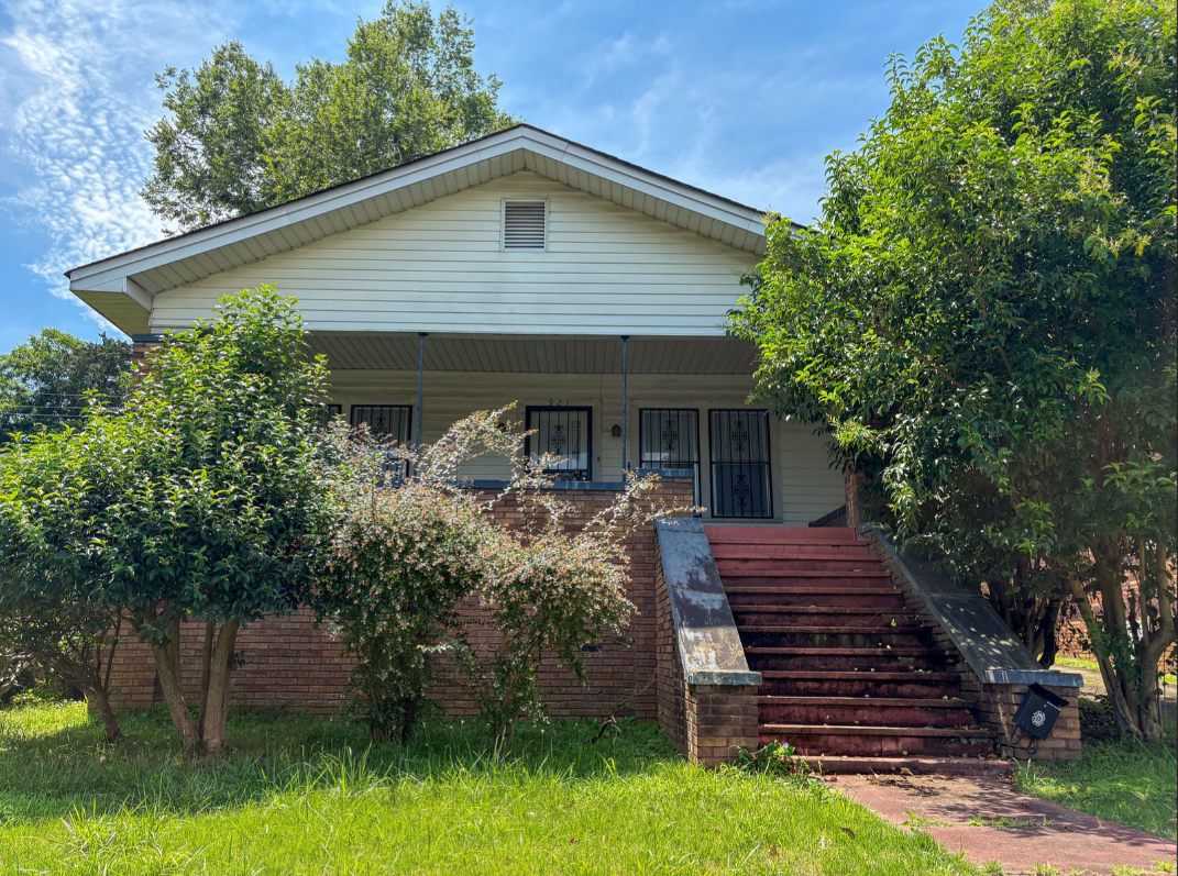 921 Valley Road Place