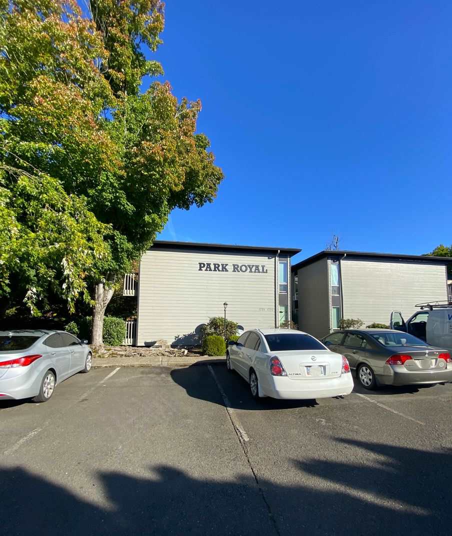 Rent Special: 1/2 Off First Full Month's Rent