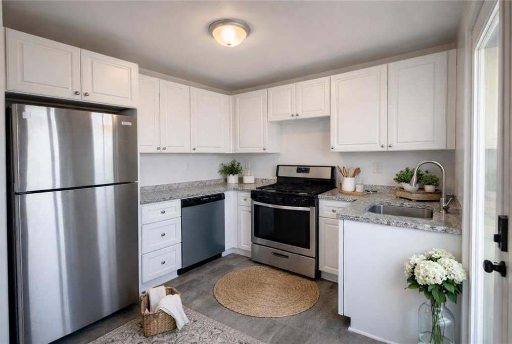 1488 E Forrest Avenue