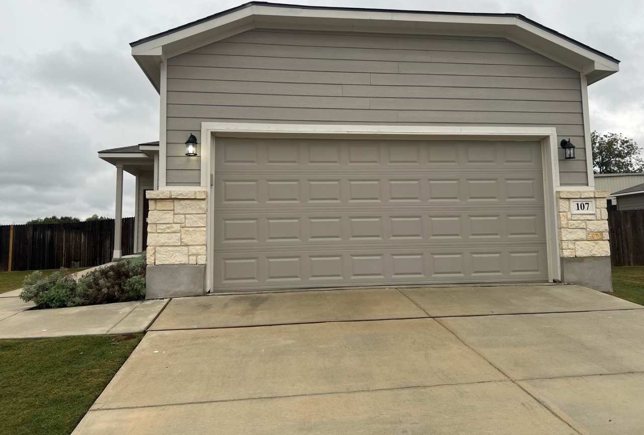 Beautiful 3/2 Single Story Home in Cibolo, TX