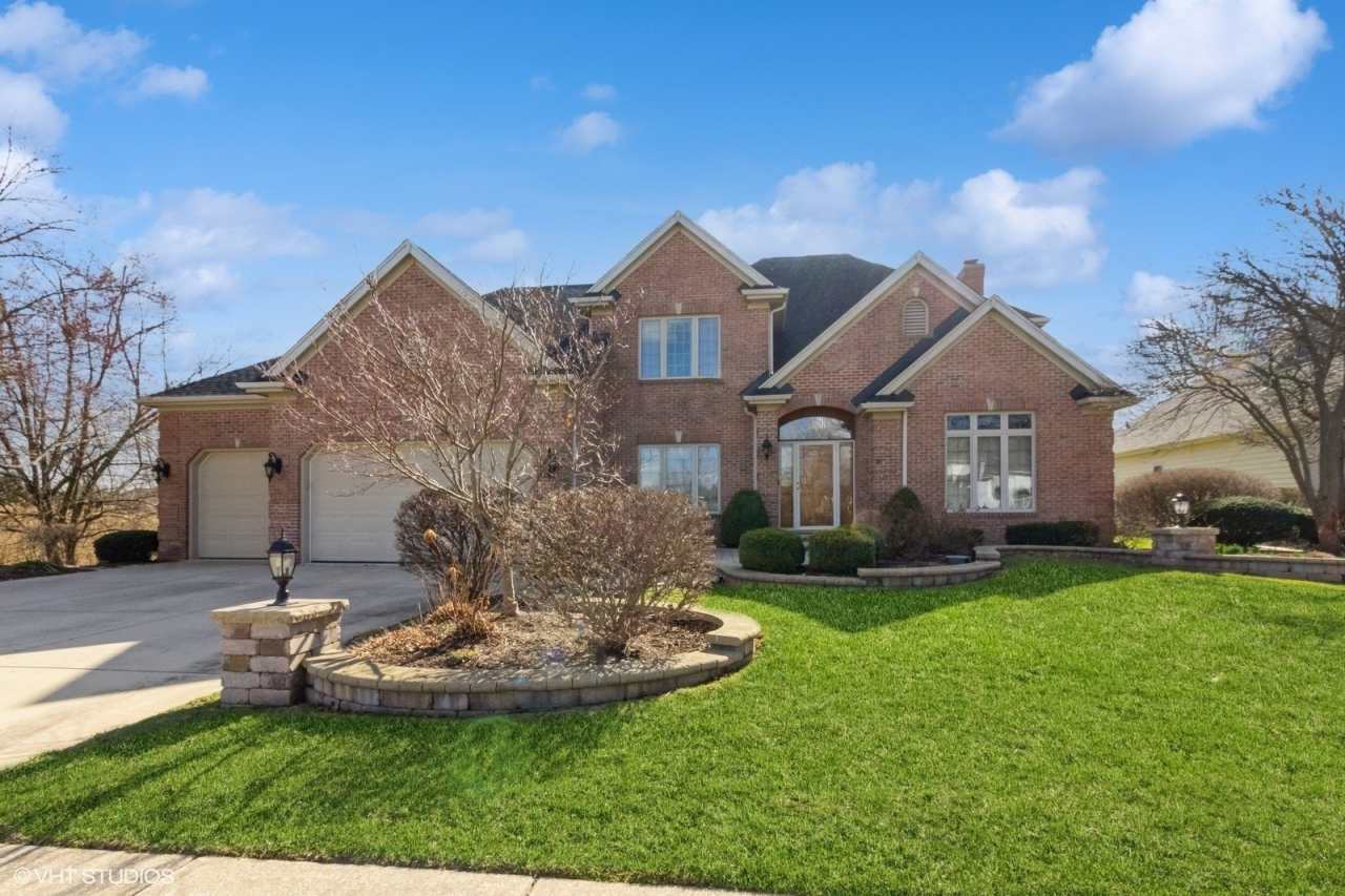 3504 White Eagle Drive