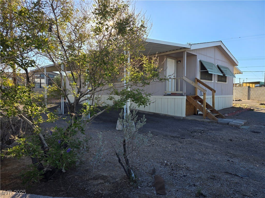 252 NAVAJO Drive