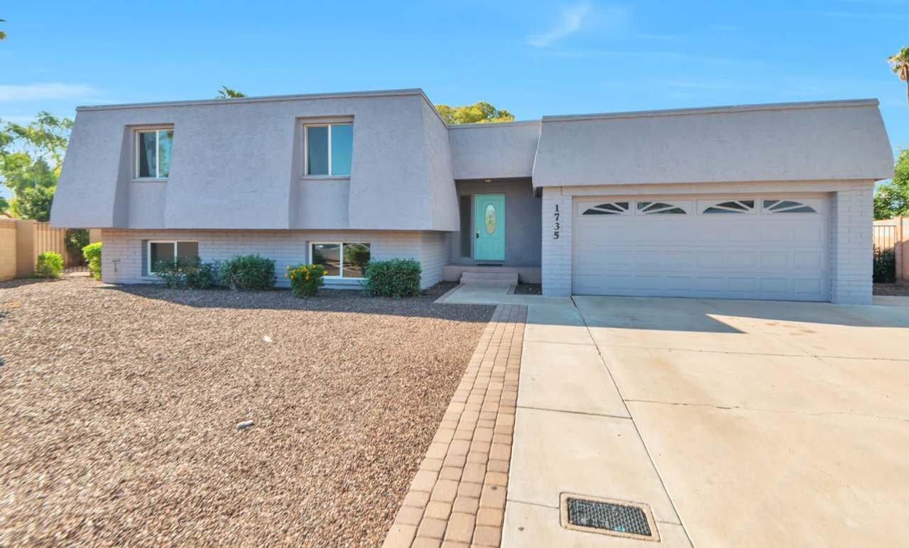 1735 E La Jolla - 5 Bed, 3 Bath, 2 Car Garage Large Lot