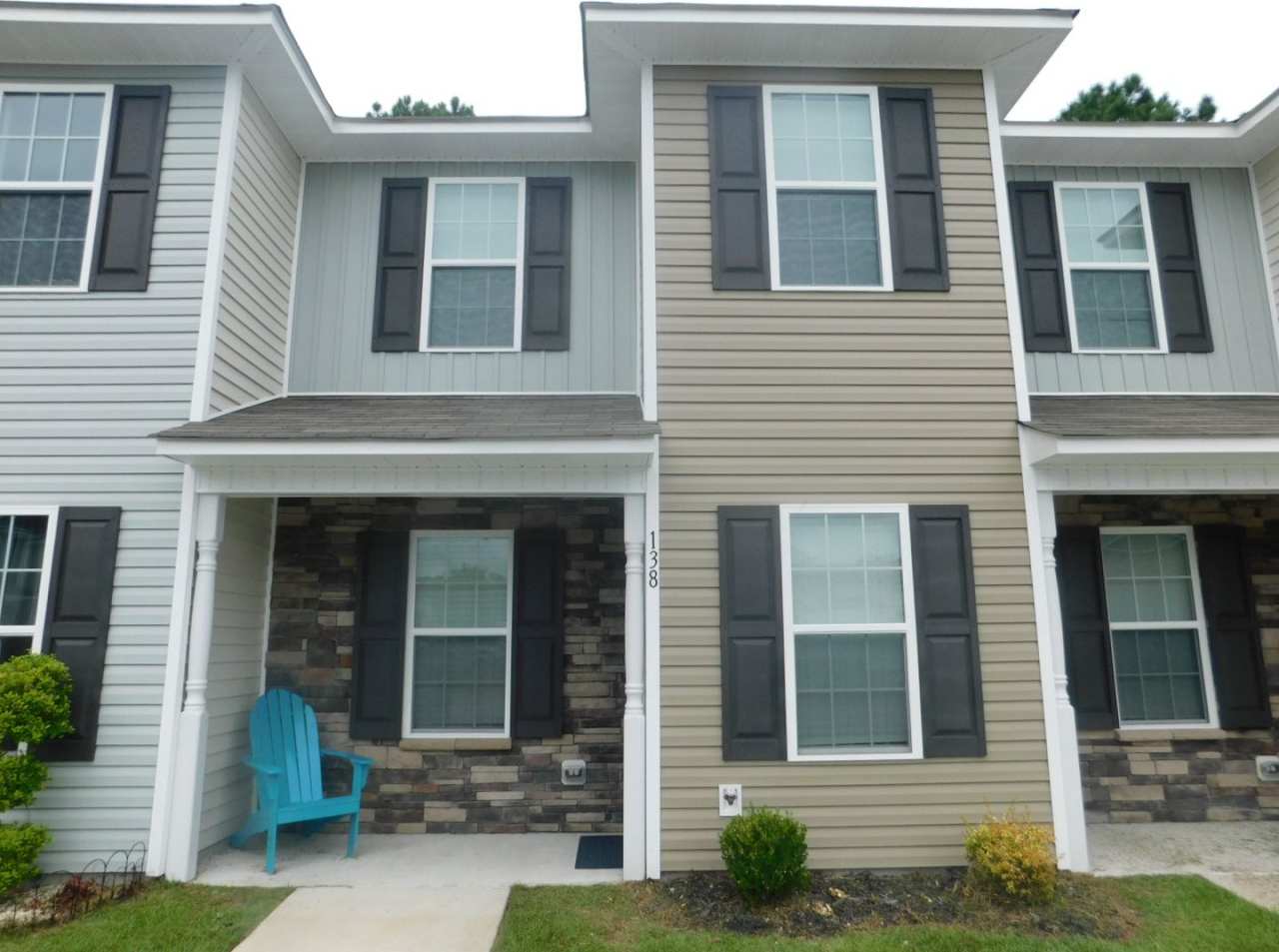 Like New Townhome!