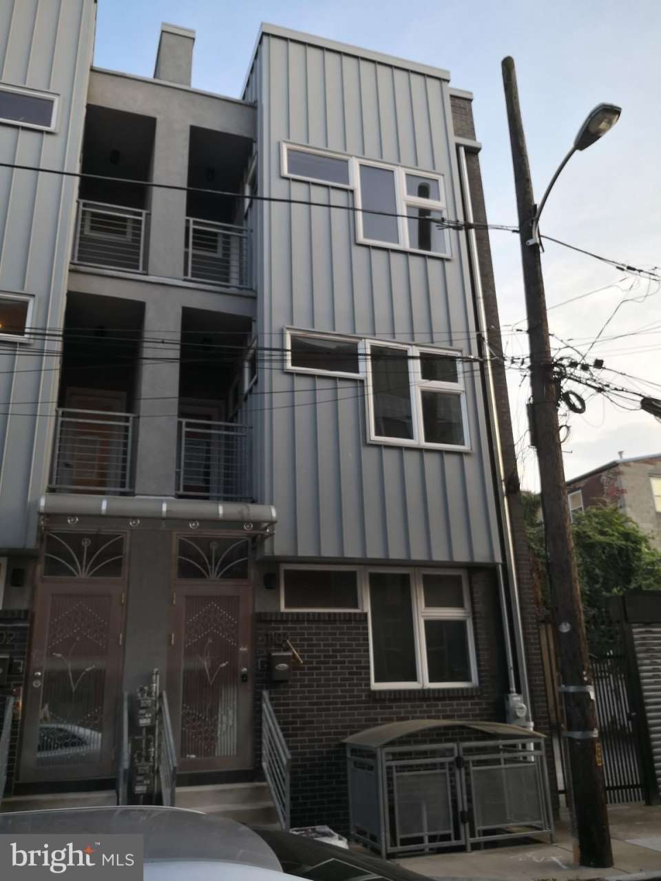 1102 LEMON STREET