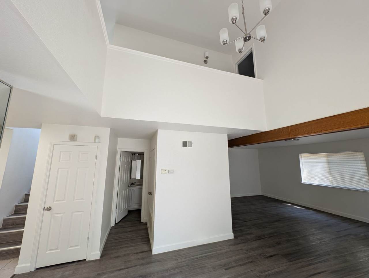 Spacious 2-Bedroom, 2.5-Bathroom Home on Quiet Private Street