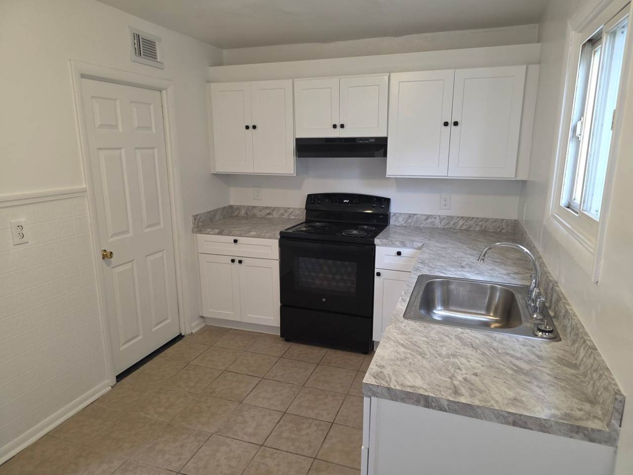 66 Thorn Ln. New Castle, DE 19720