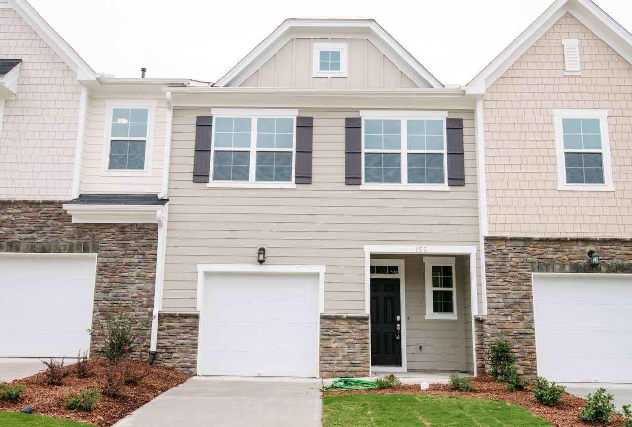 Beautiful 3 Bedroom 2.5 Bathroom Townhome Located in Downton Square, Holly Springs! Available Now!