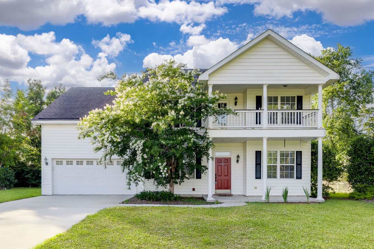 Beautiful Custom Home on Golf Course