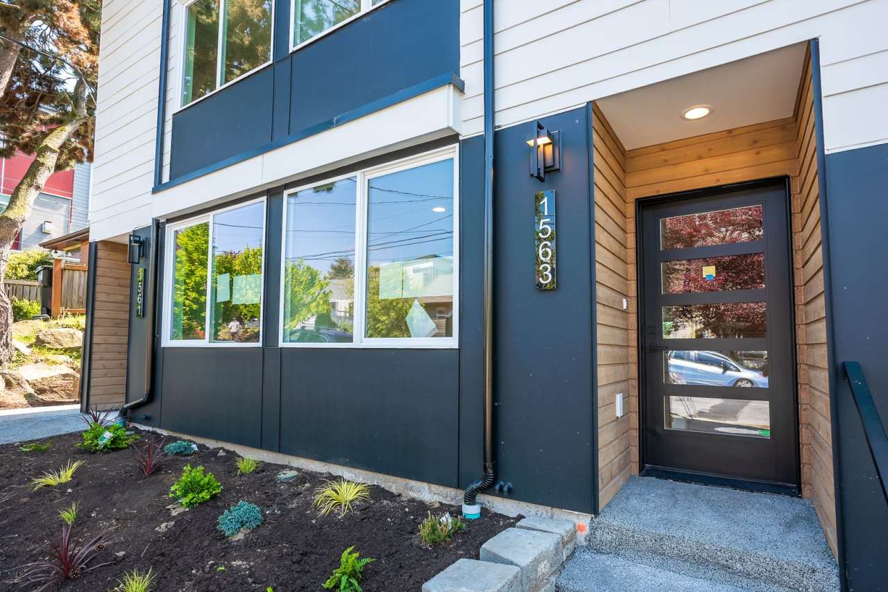 NEW CONSTRUCTION- MOVE- IN READY