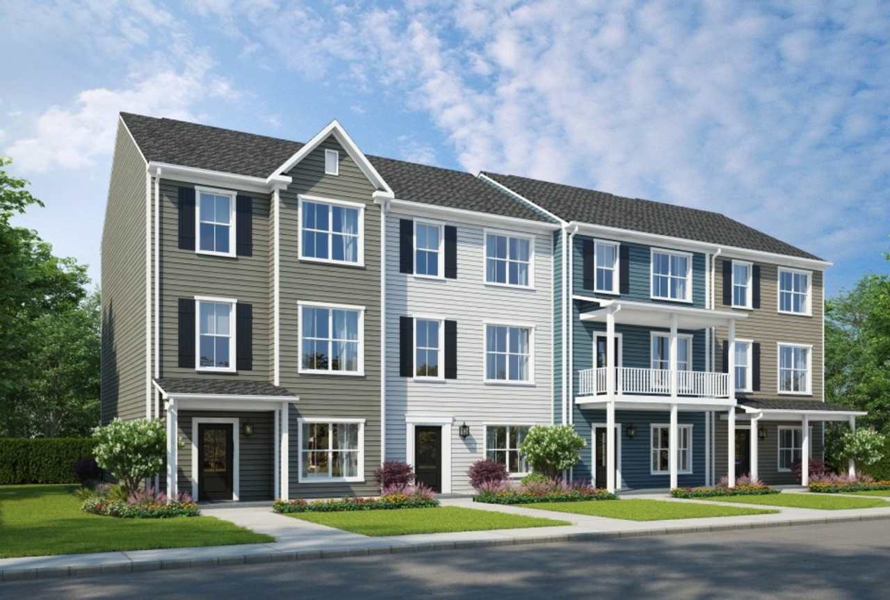 Blacksburg, 3BR / 2.5 BA, Beautiful Townhome available in April 2026
